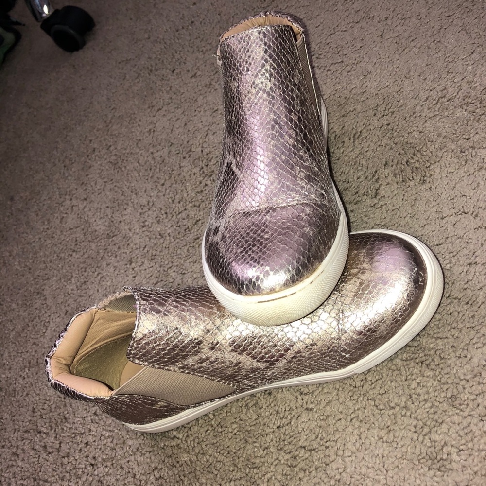 Snakeskin shoes